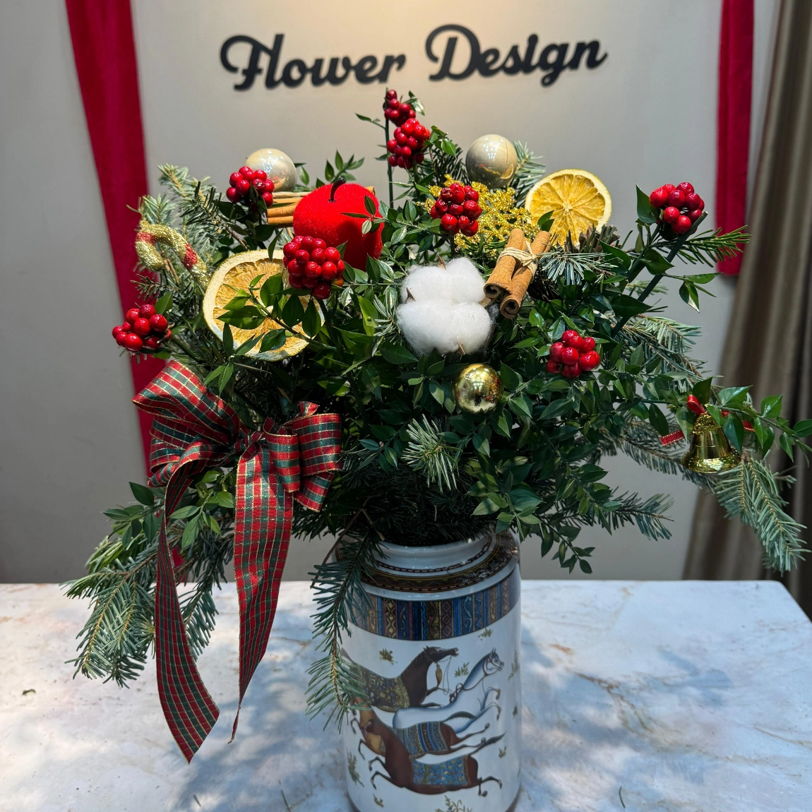 Atlı Vazoda Kokina Arajmanı