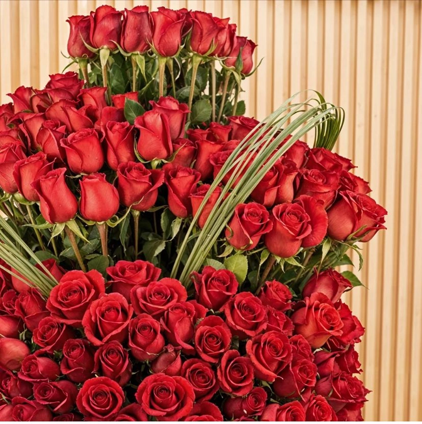 Luxury Vase Kırmızı Güller